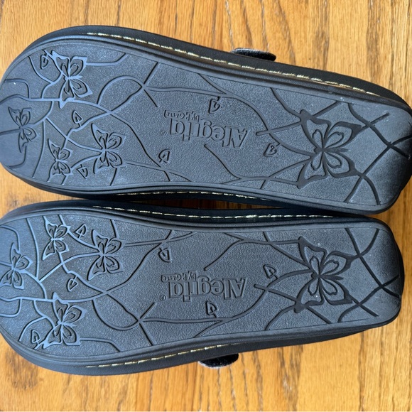 Alegria Floral Sandal with back strap - Size 40 - Picture 2 of 4